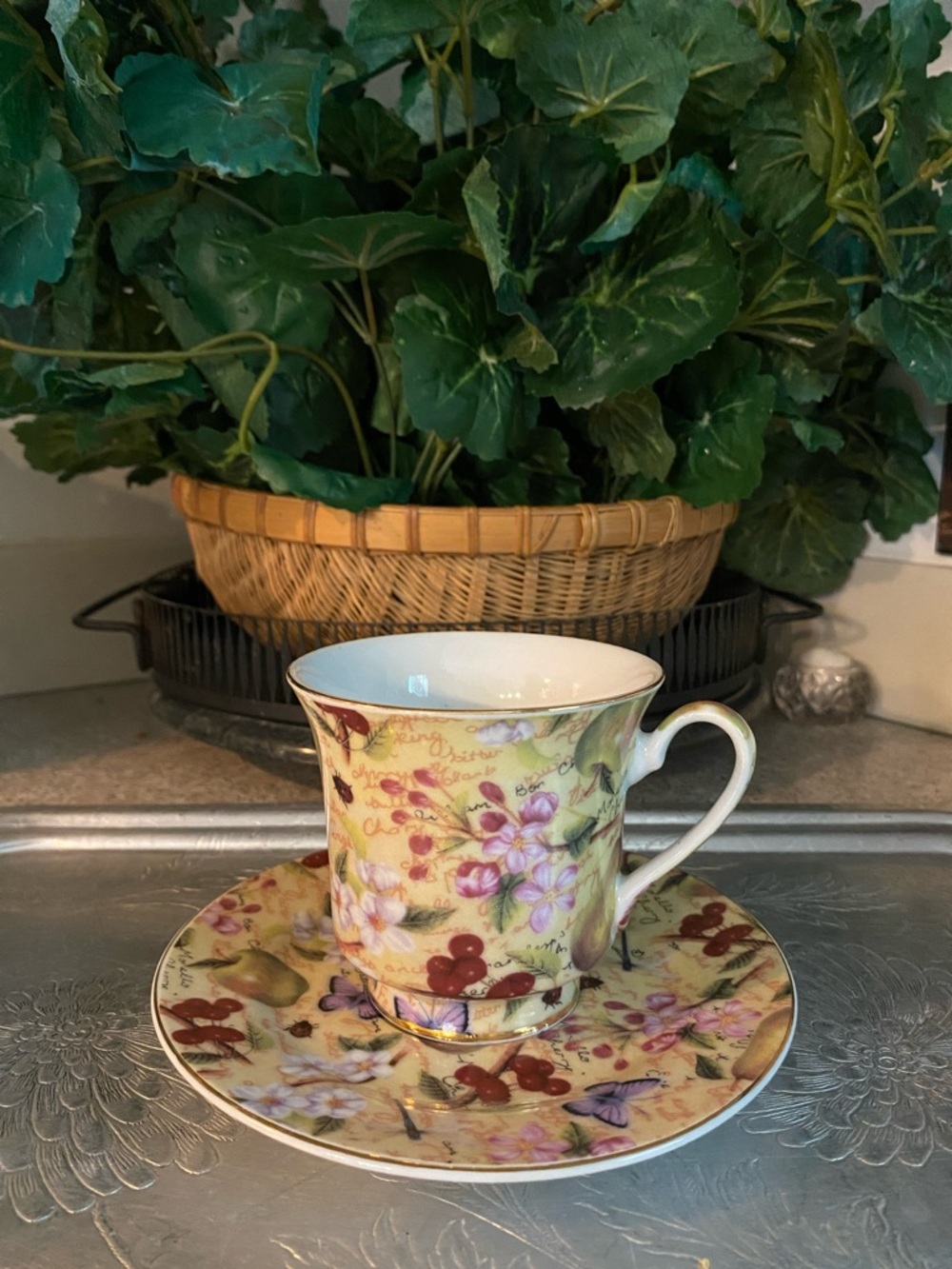 Vintage DARICE "Fruit/Florals/Butterflies" Tea Cup & Saucer